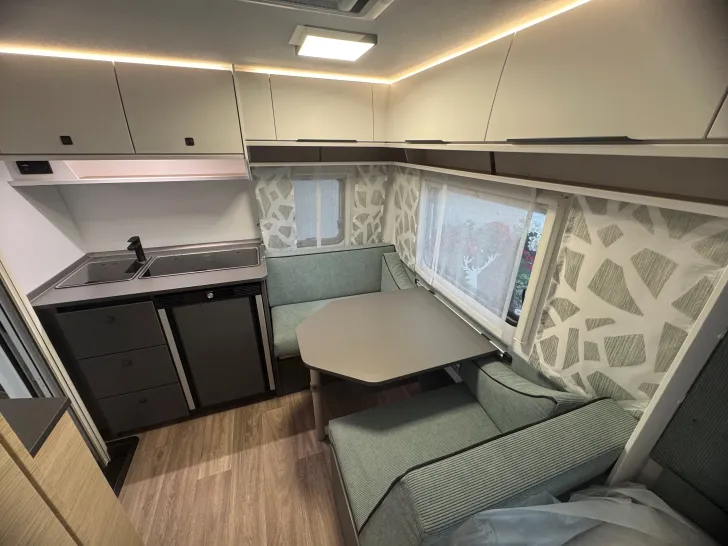 Fahrzeugbild Fendt Apero Activ 390 FH Modell 2026 #5