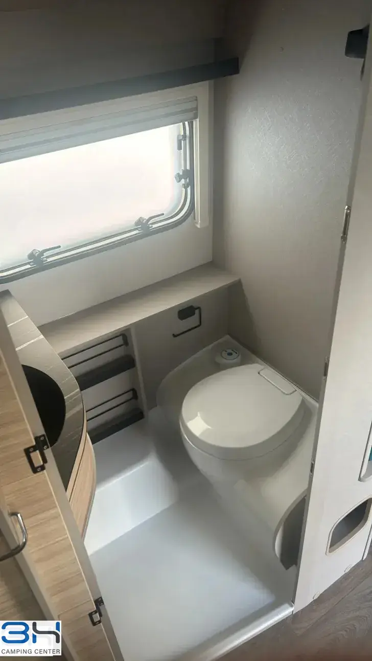 Fahrzeugbild Hymer Eriba Eriba Touring 642 -10.379 mit Schlafdach #7