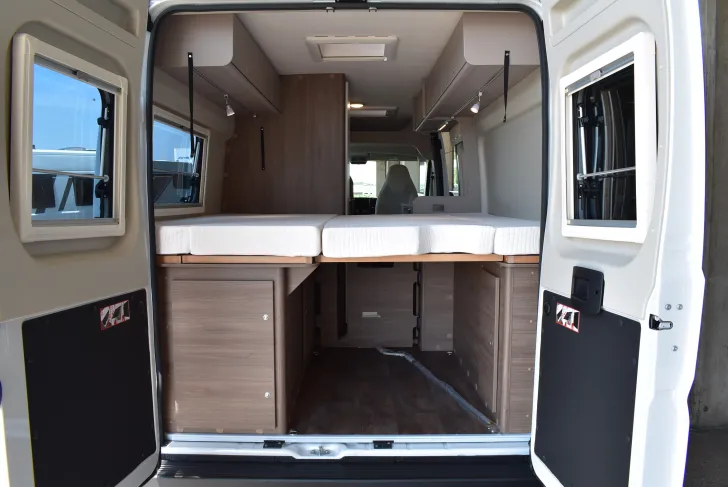 Fahrzeugbild Carado CV 640 Längsbetten, Markise, ab Juni #39