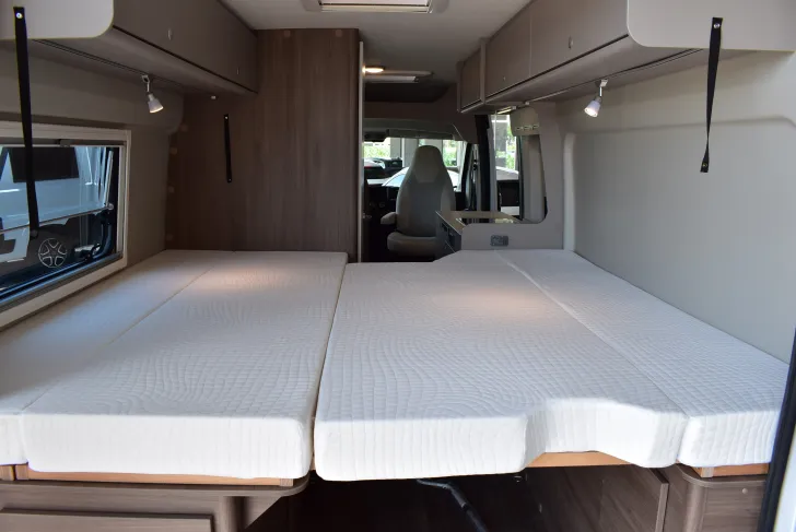 Fahrzeugbild Carado CV 640 Längsbetten, Markise, ab Juni #40