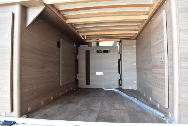 Fahrzeugbild Carado CV 640 Längsbetten, Markise, ab Juni #42