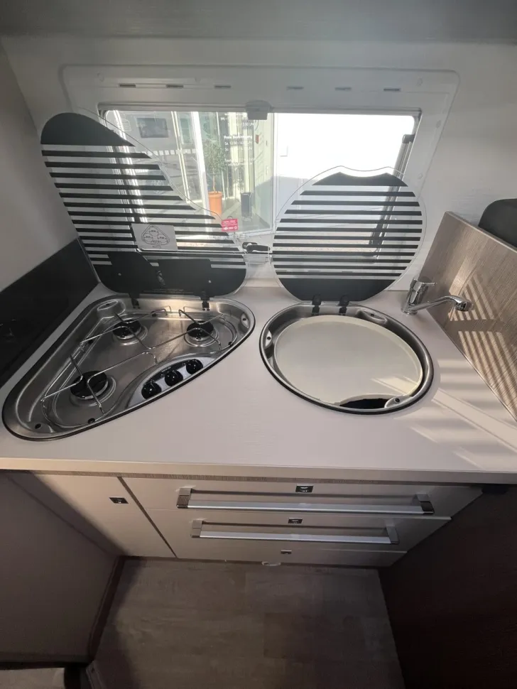 Fahrzeugbild Challenger Genesis 290 SPECIAL EDITION #4