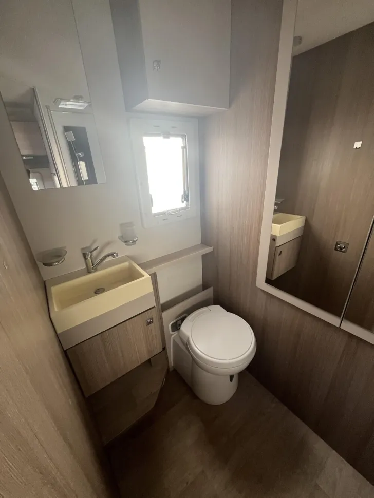 Fahrzeugbild Challenger Genesis 290 SPECIAL EDITION #9