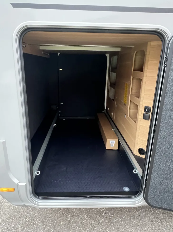 Fahrzeugbild Adria Coral 670 DL 60 Years -- AUTOMATIC -- #14