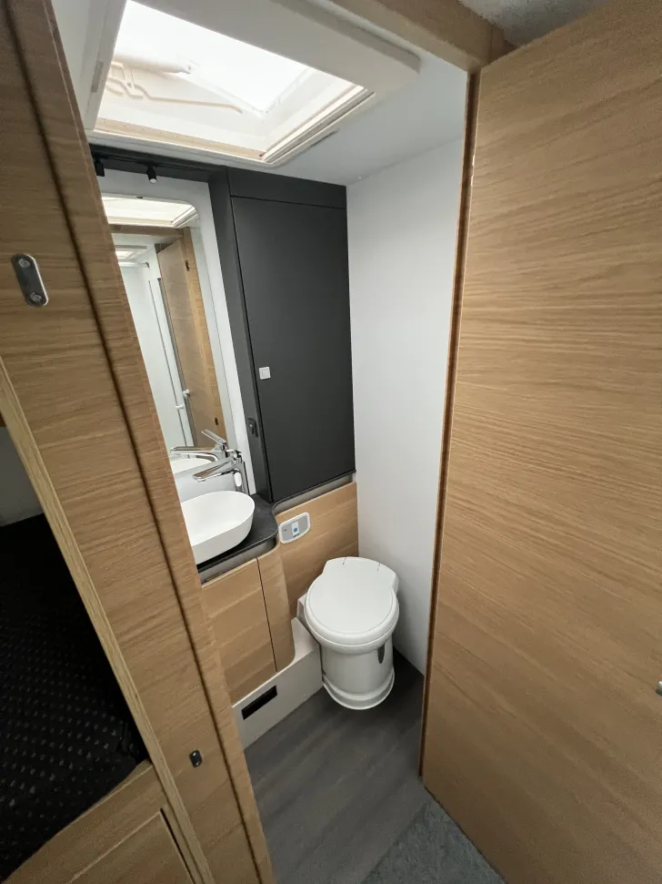 Fahrzeugbild Adria Coral 670 DL 60 Years -- AUTOMATIC -- #31