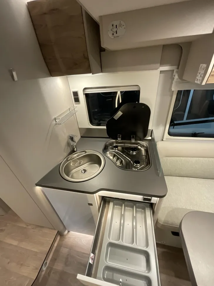 Fahrzeugbild Hymer Tramp S 685 Dieselheizung, Winterpaket, Hubbett #21