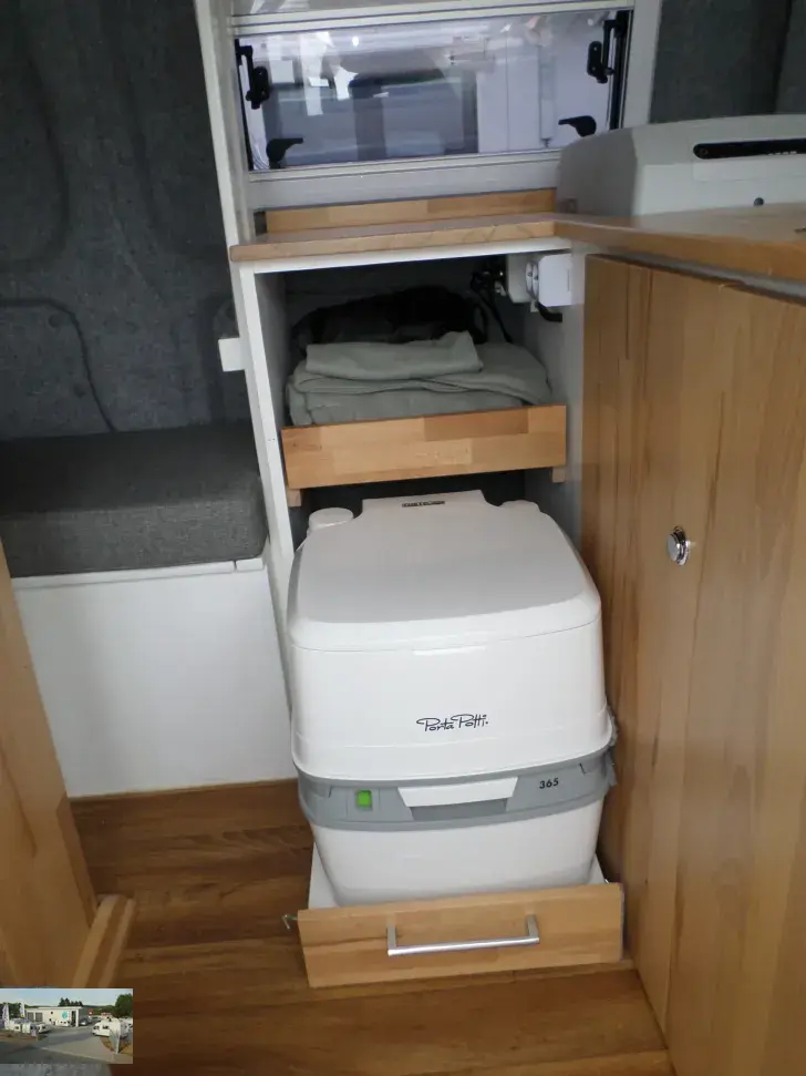 Fahrzeugbild Ford Transit Custom L2 - H2 - 2,0 l Diesel VK 15 -Yachtausbau! der Hammer #11