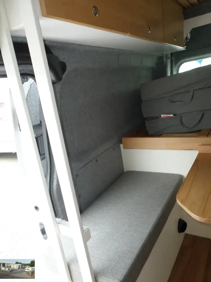 Fahrzeugbild Ford Transit Custom L2 - H2 - 2,0 l Diesel VK 15 -Yachtausbau! der Hammer #14