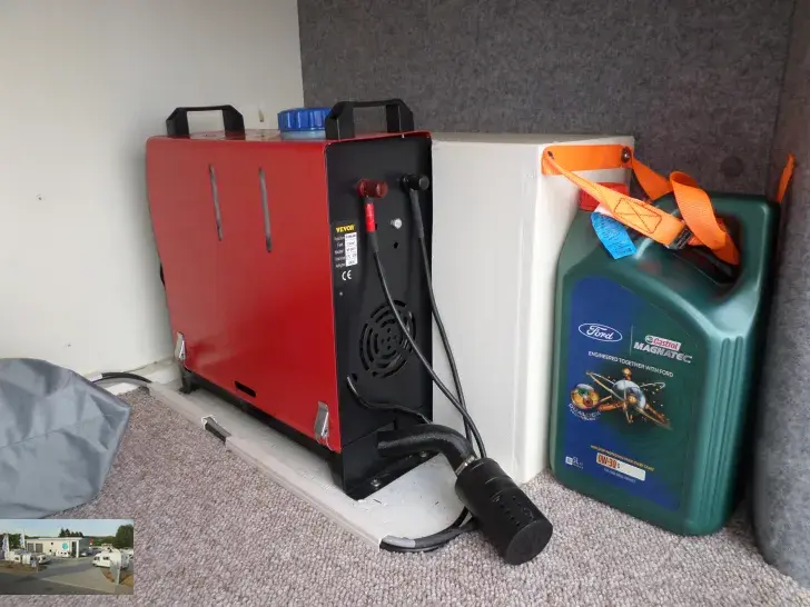 Fahrzeugbild Ford Transit Custom L2 - H2 - 2,0 l Diesel VK 15 -Yachtausbau! der Hammer #26