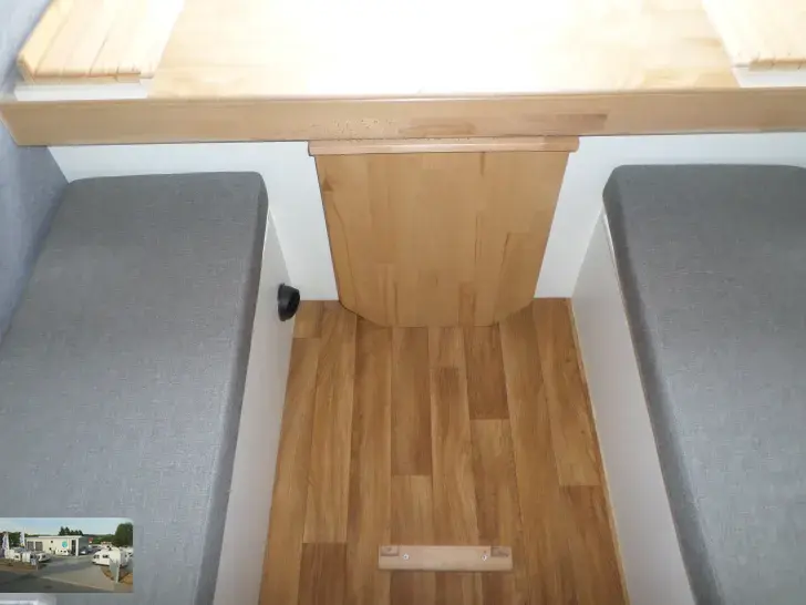 Fahrzeugbild Ford Transit Custom L2 - H2 - 2,0 l Diesel VK 15 -Yachtausbau! der Hammer #17