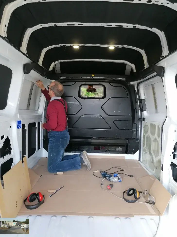 Fahrzeugbild Ford Transit Custom L2 - H2 - 2,0 l Diesel VK 15 -Yachtausbau! der Hammer #40