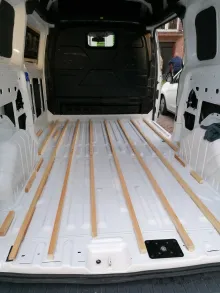 Fahrzeugbild Ford Transit Custom L2 - H2 - 2,0 l Diesel VK 15 -Yachtausbau! der Hammer #47