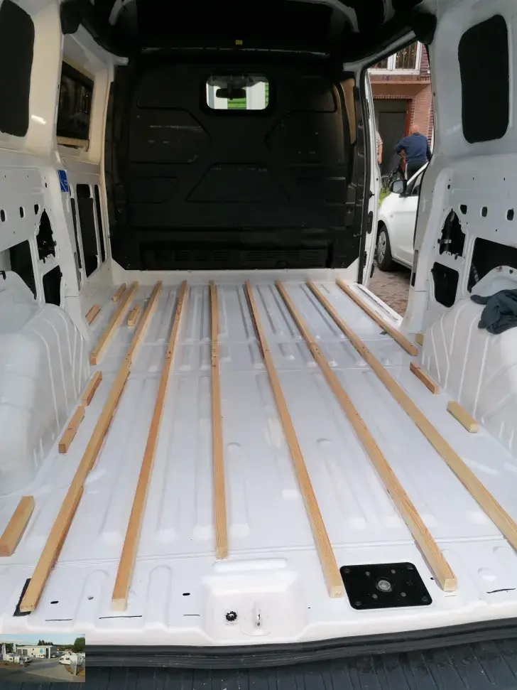 Fahrzeugbild Ford Transit Custom L2 - H2 - 2,0 l Diesel VK 15 -Yachtausbau! der Hammer #47