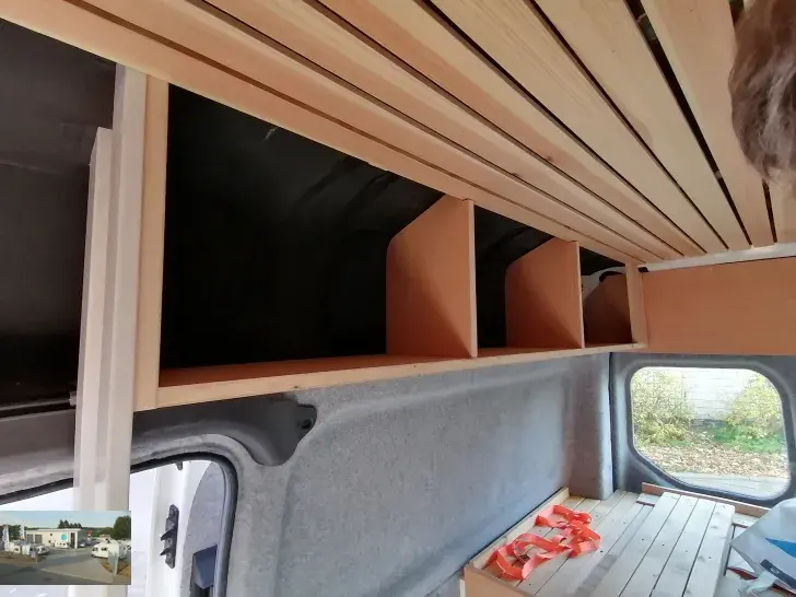 Fahrzeugbild Ford Transit Custom L2 - H2 - 2,0 l Diesel VK 15 -Yachtausbau! der Hammer #79