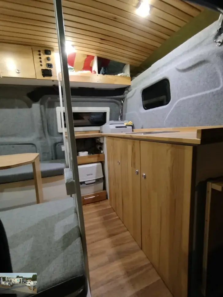 Fahrzeugbild Ford Transit Custom L2 - H2 - 2,0 l Diesel VK 15 -Yachtausbau! der Hammer #92