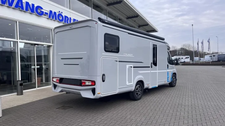 Fahrzeugbild LMC Cruiser 750 EF #4