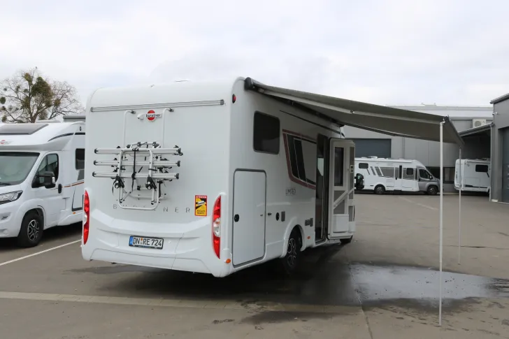 Grundriss Tag Bürstner T 727 G AT9G+Ex Mieter+Hubbett+TV+SAT&Solar