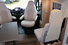 Fahrzeugbild Bürstner T 727 G AT9G+Ex Mieter+Hubbett+TV+SAT&Solar #12