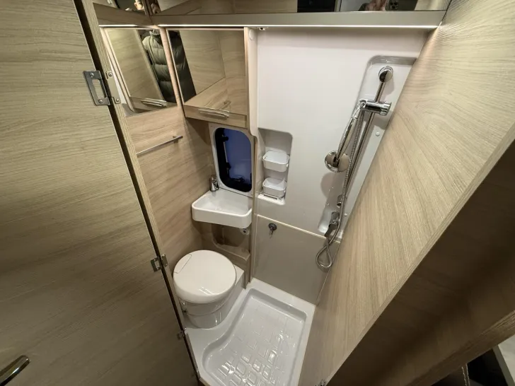 Fahrzeugbild Forster Livin Up 599 HB SOLAR WECHSELR. LITHIUM BOOSTER #14