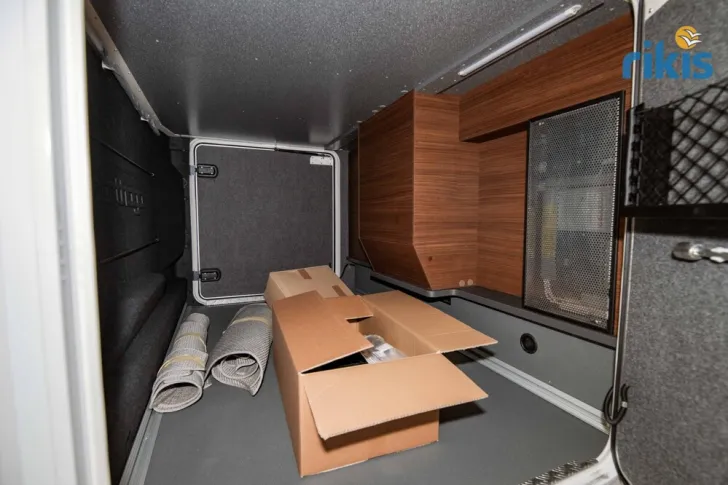Fahrzeugbild Carthago chic c-line I 4.9 LE #8