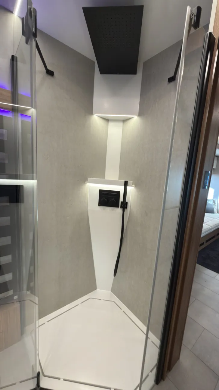 Fahrzeugbild Vario Mobil Perfect 1000 "Voyager" *Slide-Out* #23