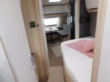 Fahrzeugbild Hobby De Luxe 495 WFB Combi6E, TV-Halter, 1800Kg #23