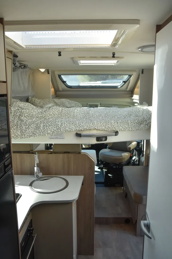 Fahrzeugbild Carado T448 pro+ 180 PS | Automatik | 5. Sitzpl. #14