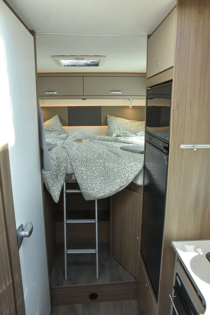 Fahrzeugbild Carado T448 pro+ 180 PS | Automatik | 5. Sitzpl. #17