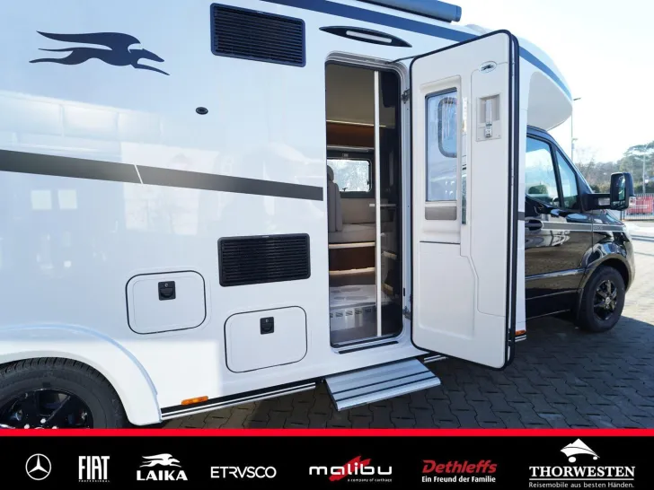 Fahrzeugbild Laika Kreos MB L 5009 MB ARCTIC 2xTV Klima Lithium #12