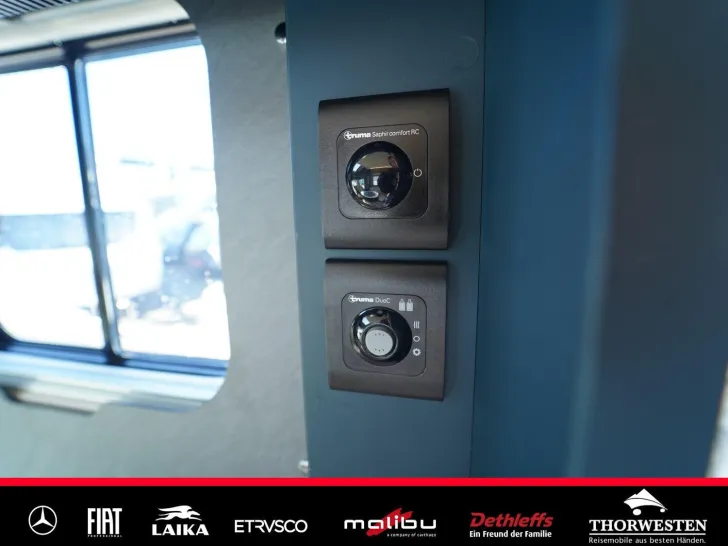 Fahrzeugbild Laika Kreos MB L 5009 MB ARCTIC 2xTV Klima Lithium #41