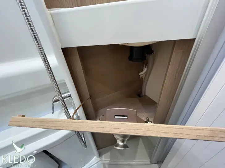 Fahrzeugbild Malibu Van Comfort 640 LE Hausmesse Kledo Aktion #32