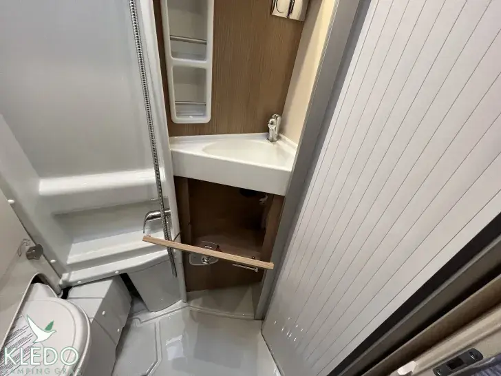 Fahrzeugbild Malibu Van Comfort 640 LE Hausmesse Kledo Aktion #33