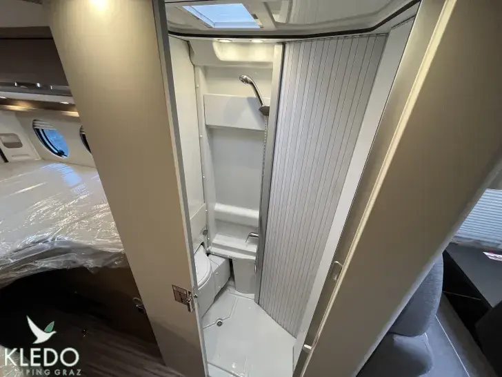 Fahrzeugbild Malibu Van Comfort 640 LE Hausmesse Kledo Aktion #35