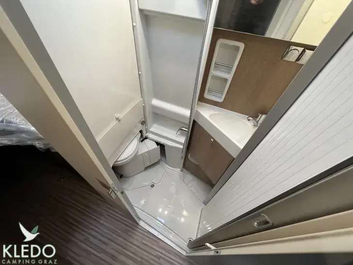 Fahrzeugbild Malibu Van Comfort 640 LE Hausmesse Kledo Aktion #36