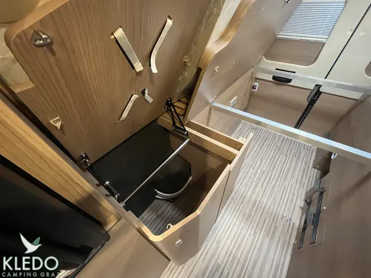 Fahrzeugbild Malibu Van Comfort 640 LE Hausmesse Kledo Aktion #43