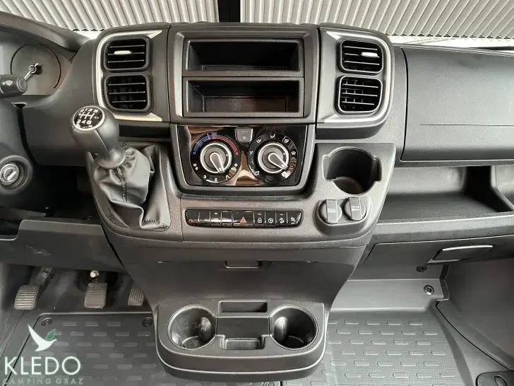 Fahrzeugbild Malibu Van Comfort 640 LE Hausmesse Kledo Aktion #49