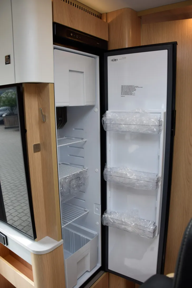 Fahrzeugbild Hymer B-MC I 680 *BlackLine*Premium*Arktispaket* #16