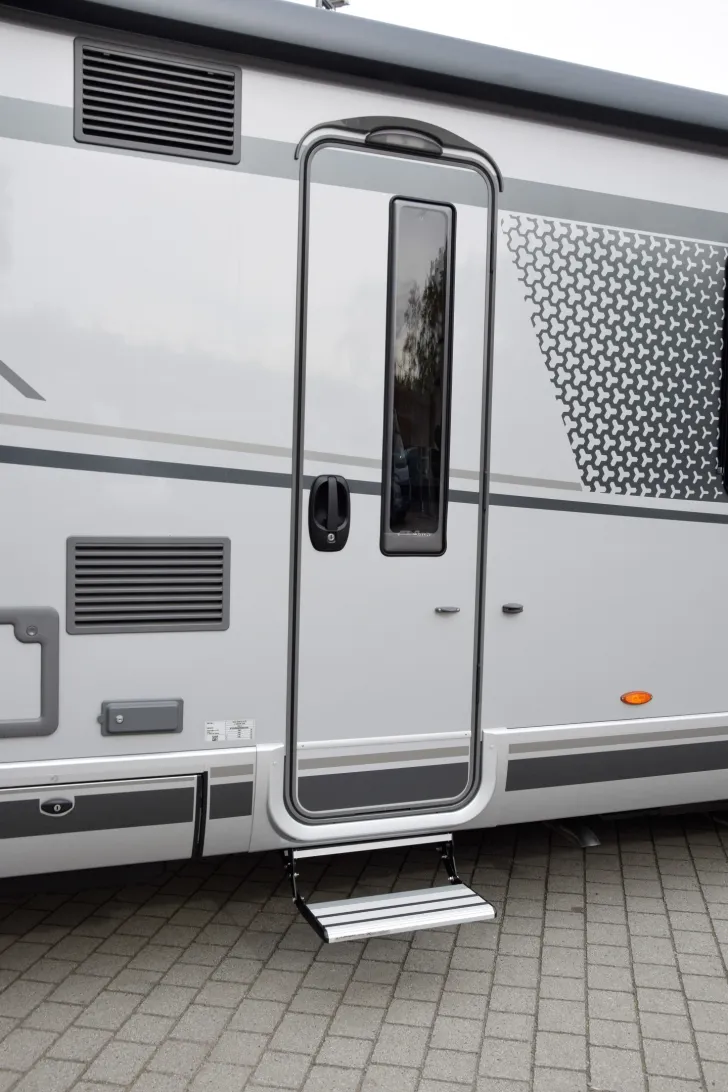 Fahrzeugbild Hymer B-MC I 680 *BlackLine*Premium*Arktispaket* #40