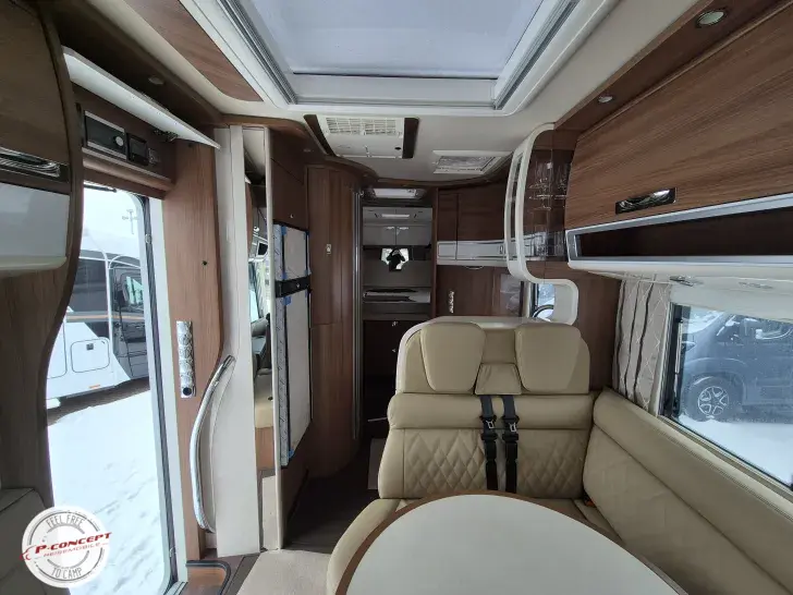 Fahrzeugbild Carthago chic e-line I 51 QB DA Listenpreis: 247.930€ #7