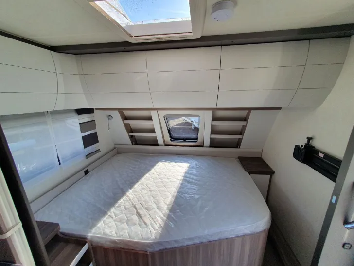 Fahrzeugbild Hobby Excellent Edition 545 KMF 2.000 kg TV-Halterung! #13