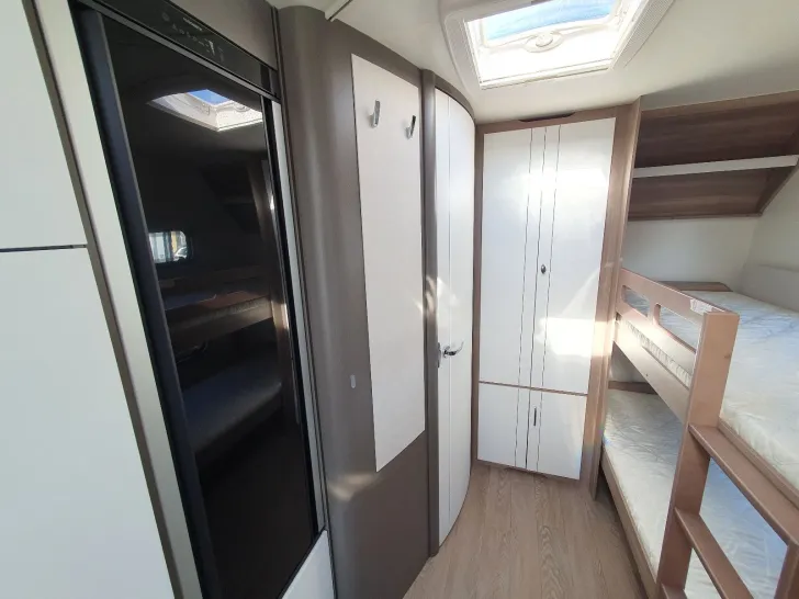 Fahrzeugbild Hobby Excellent Edition 545 KMF 2.000 kg TV-Halterung! #15