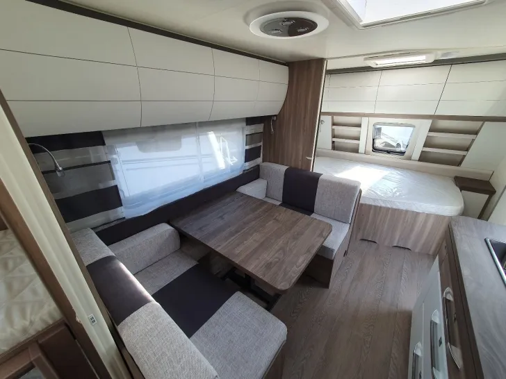 Fahrzeugbild Hobby Excellent Edition 545 KMF 2.000 kg TV-Halterung! #20