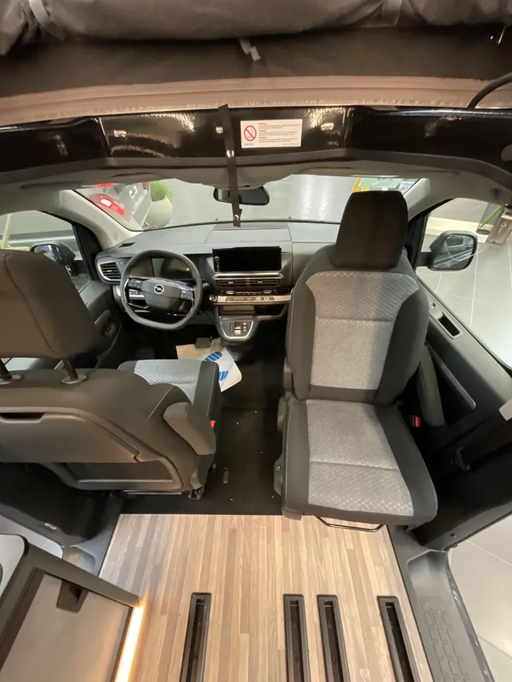 Fahrzeugbild Crosscamp EXPLR 5.0 F Opel Kompakter CamperVan 4.95 m #9