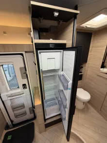 Fahrzeugbild Challenger Teilintegriert Graphite Edition 260 AHK 4100kg #15