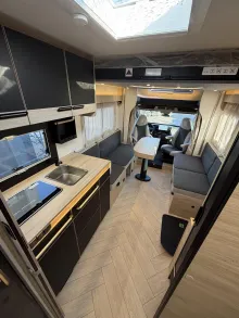 Fahrzeugbild Challenger Teilintegriert Graphite Edition 260 AHK 4100kg #21