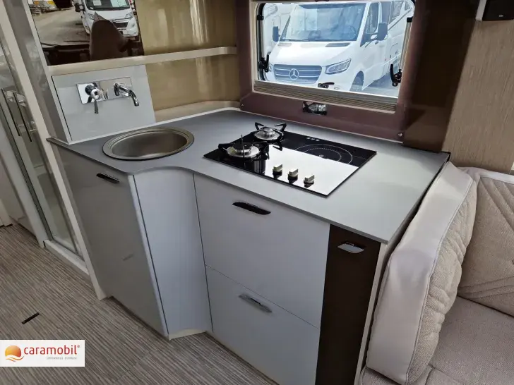 Fahrzeugbild Bürstner Elegance I 910 G Dachklima FJX7 inklusive #12