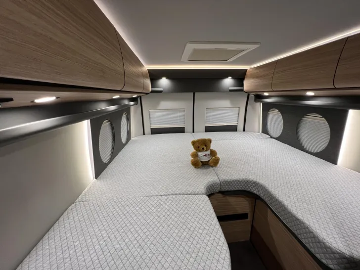 Fahrzeugbild Malibu Van first class - two rooms GT skyview 640 LE RB Fiat (726) #24