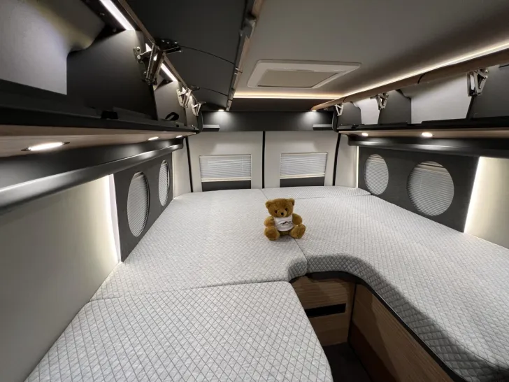 Fahrzeugbild Malibu Van first class - two rooms GT skyview 640 LE RB Fiat (726) #25
