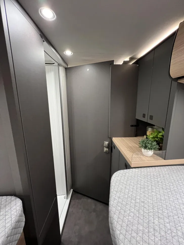 Fahrzeugbild Malibu Van first class - two rooms GT skyview 640 LE RB Fiat (726) #29