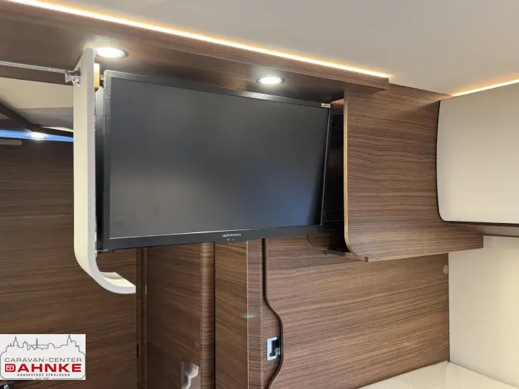 Fahrzeugbild Carthago chic c-line I 4.9 LE L ! Ohne Hubbett ! Markise #12